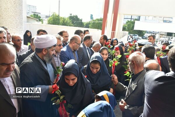 آغاز سال تحصیلی با حضور استاندار و‌ مدیرکل آموزش‌ و پرورش مازندران در بابلسر