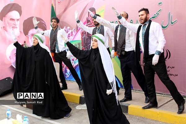 آیین آغاز سال تحصیلی جدید با حضور استاندار و مدیرکل آموزش و پرورش خوزستان