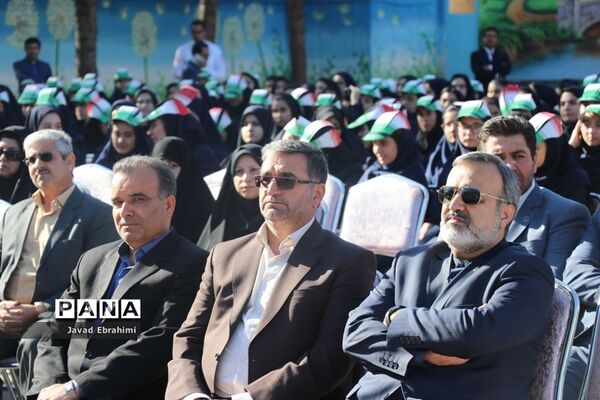 مراسم نواختن  زنگ  ایثار  و  مهر در دبیرستان هدی ناحیه شش مشهد