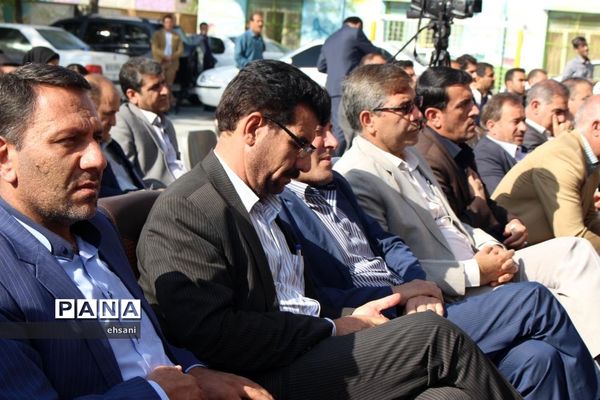 نواختن زنگ مهر و ایثار و مقاومت در مدارس کهگیلویه و بویراحمد ـ دبیرستان دخترانه شاهد یاسوج