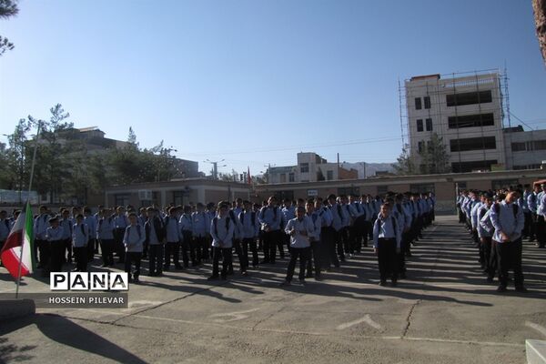 مراسم آغاز سال تحصیلی جدید در مدرسه نواب صفوی