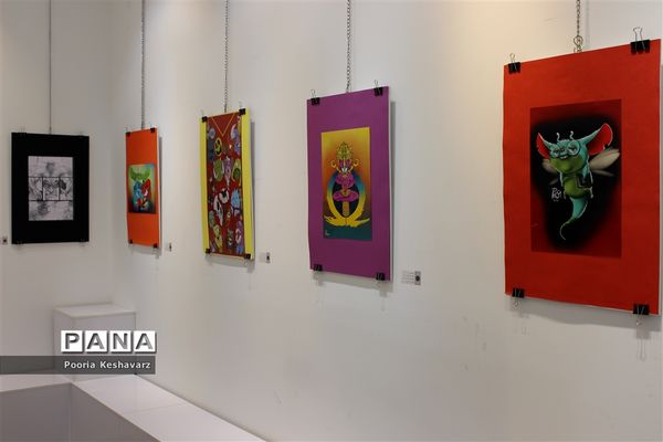 نمایشگاهی از نقاشی های دیجیتال دو دانش آموز شیرازی