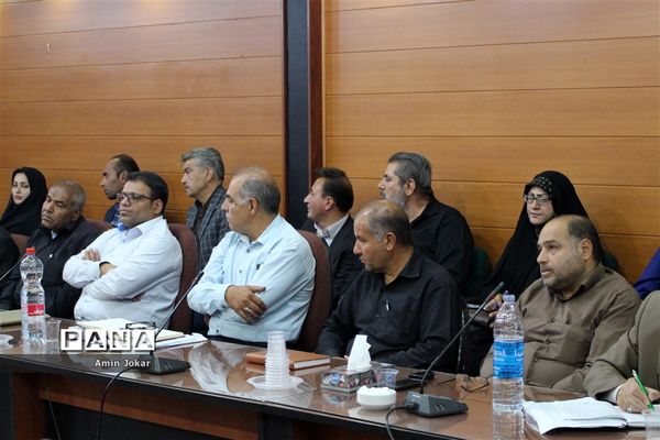 جلسه هماهنگی سرویس مدارس با مدیران عامل شرکت‌های حمل و نقل