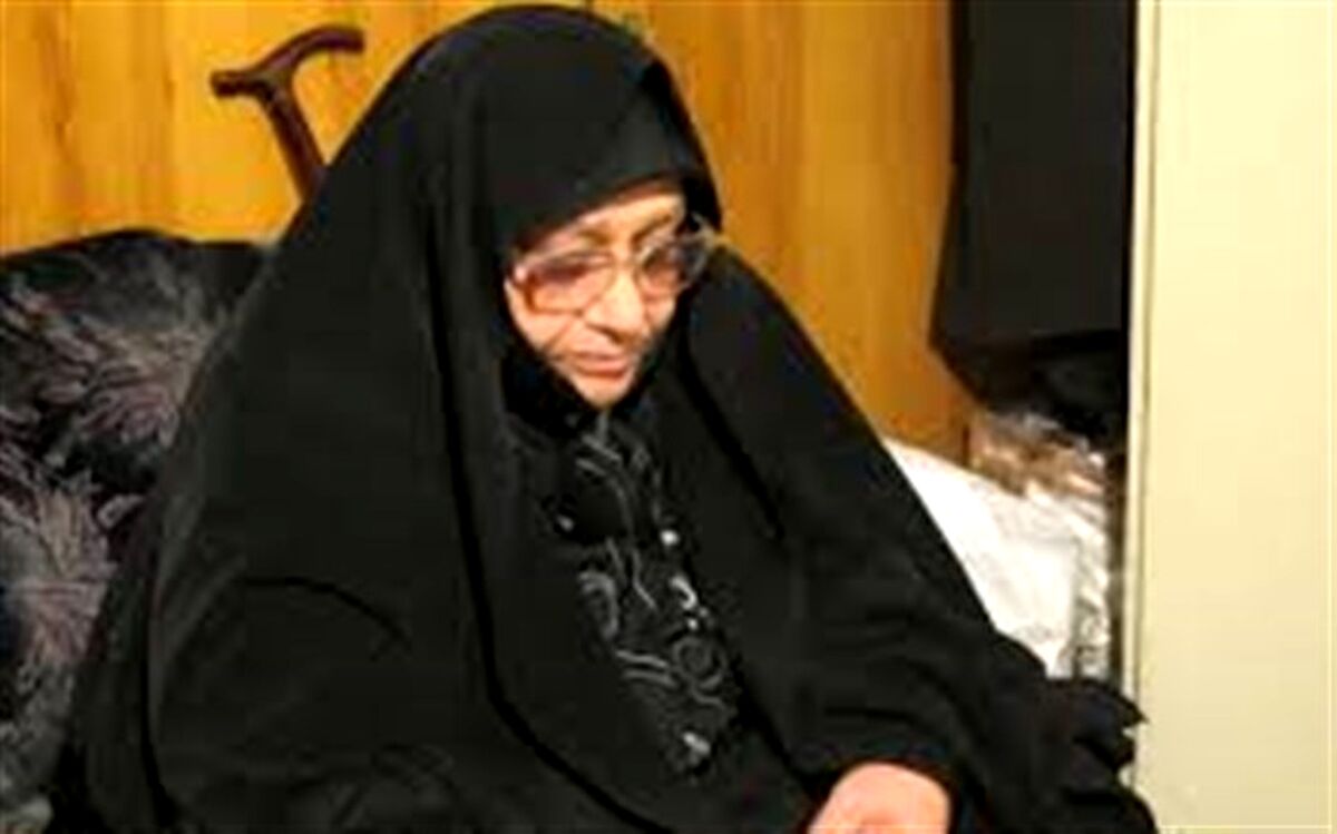رونمایی از سردیس مرضیه حدیدچی با حضور سردار کارگر