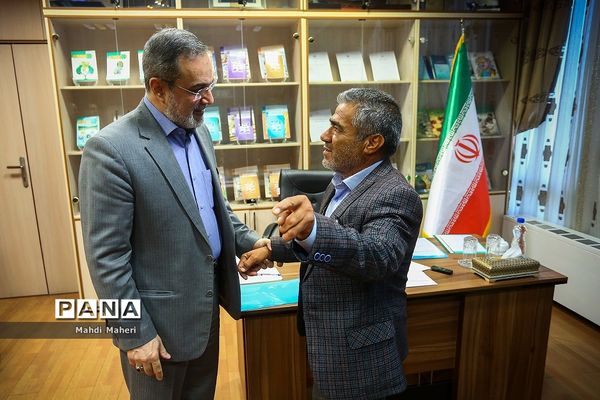گفت‌وگو حضوری وزیر آموزش و پرورش با جمعی از صاحبان برنامه‌های کاربردی