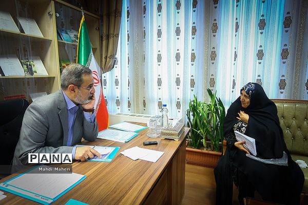 گفت‌وگو حضوری وزیر آموزش و پرورش با جمعی از صاحبان برنامه‌های کاربردی