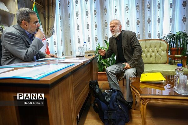 گفت‌وگو حضوری وزیر آموزش و پرورش با جمعی از صاحبان برنامه‌های کاربردی