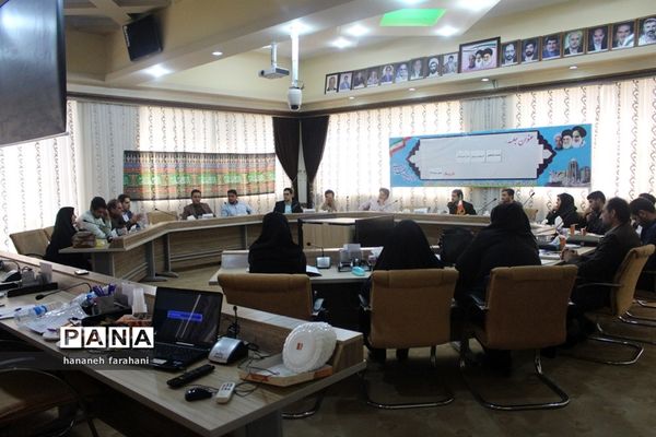 برگزاری نشست توجیهی کارشناسان سازمان دانش‌آموزی استان همدان
