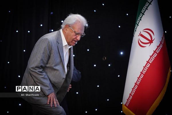 آیین بهره برداری از یک هزار و 700 فضای آموزشی