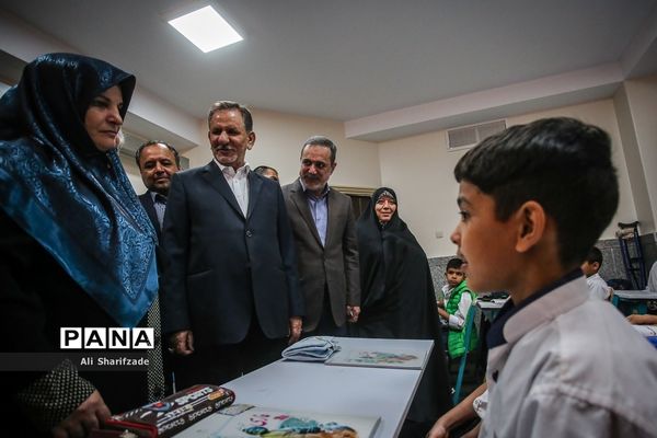 آیین بهره برداری از یک هزار و 700 فضای آموزشی