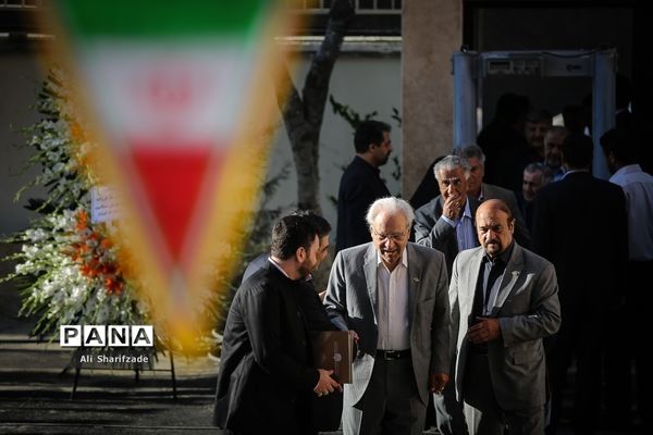 آیین بهره برداری از یک هزار و 700 فضای آموزشی