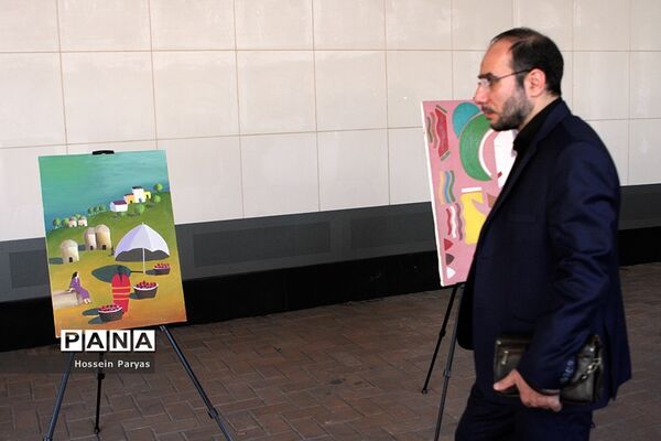 نمایشگاه آثار هنری جانبازان اعصاب و روان