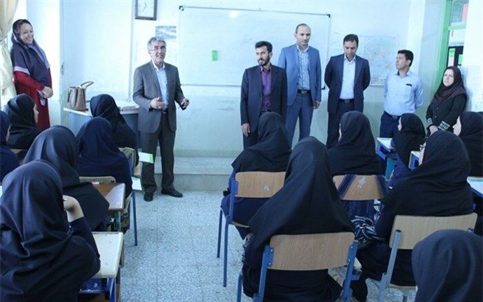 بازدید سرزده از مدارس مرزی شهرستان مراوه تپه