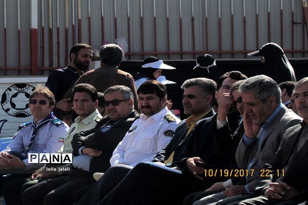 جشن عاطفه‌ها در دبیرستانه دخترانه قرآنی فطرت اراک