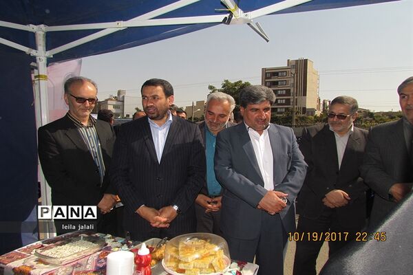 جشن عاطفه‌ها در دبیرستانه دخترانه قرآنی فطرت اراک