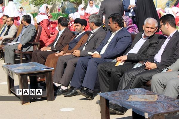 برگزاری جشن عاطفه ها در مدارس کهگیلویه  و بویراحمد