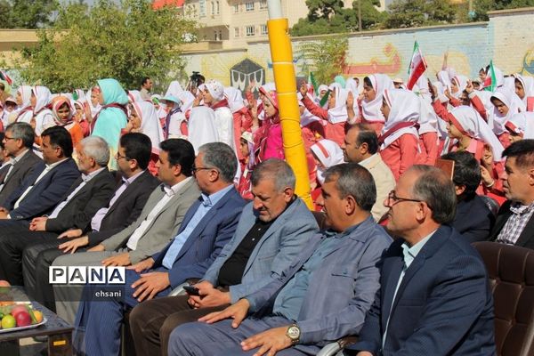 برگزاری جشن عاطفه ها در مدارس کهگیلویه  و بویراحمد