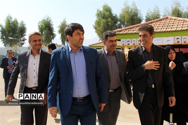 برگزاری مراسم مهر عاطفه ها در استان یزد