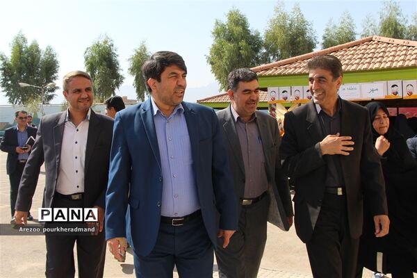 برگزاری مراسم مهر عاطفه ها در استان یزد