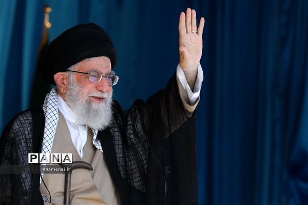 همایش بزرگ اقتدارعاشورایی بسیج و اجتماع باشکوه ده‌ها هزارنفری بسیجیان در ورزشگاه آزادی