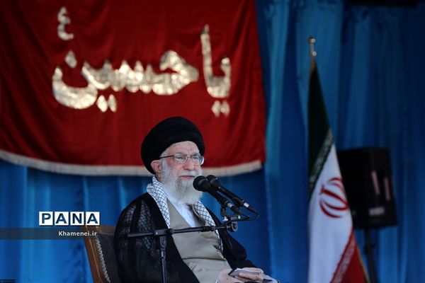 همایش بزرگ اقتدارعاشورایی بسیج و اجتماع باشکوه ده‌ها هزارنفری بسیجیان در ورزشگاه آزادی