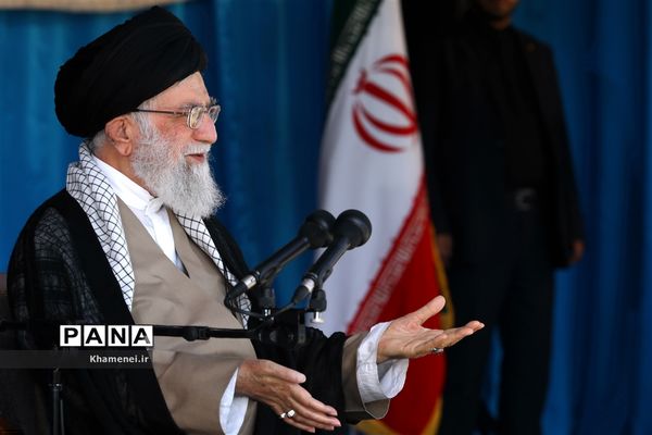 همایش بزرگ اقتدارعاشورایی بسیج و اجتماع باشکوه ده‌ها هزارنفری بسیجیان در ورزشگاه آزادی