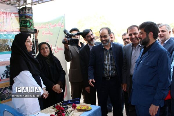 برگزاری آیین مهر عاطفه ها در ناحیه ۲ اهواز