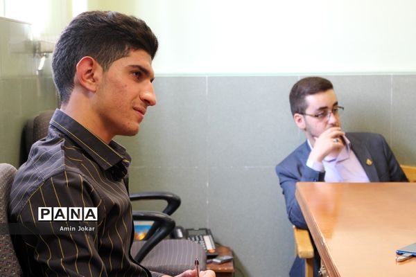 برگزاری کارگاه آموزشی فن سخن‌وری ویژه نمایندگان نهمین دوره مجلس دانش‌آموزی فارس در شیراز