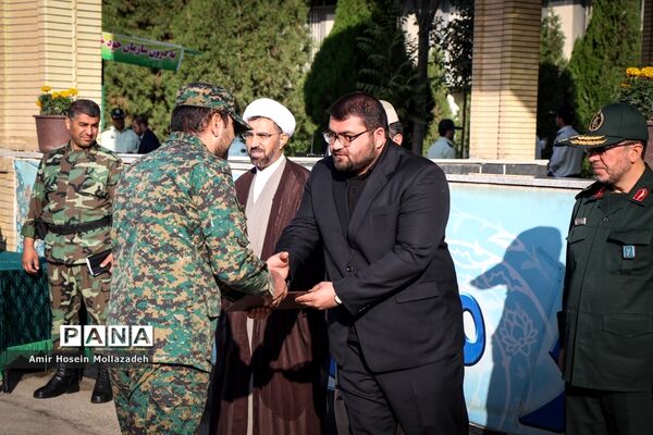 صبحگاه مشترک نیروهای مسلح به مناسبت آغاز هفته نیروی انتظامی در ارومیه