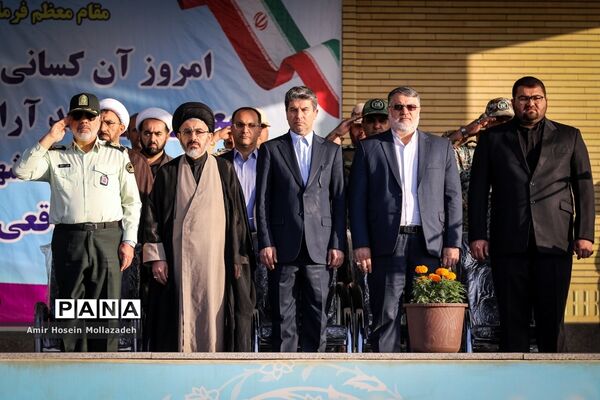 صبحگاه مشترک نیروهای مسلح به مناسبت آغاز هفته نیروی انتظامی در ارومیه