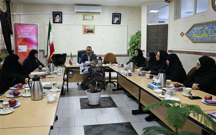 جلسه تعامل و هم اندیشی بانوان مسئول در ادارات شهرقدس با اداره آموزش و پرورش