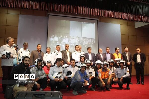 تجلیل ازموتورسیکلت سواران قانونمند در فشافویه