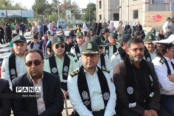 مراسم عطر افشانی گلزار شهدا، گرامیداشت هفته نیروی انتظامی  دراسلامشهر