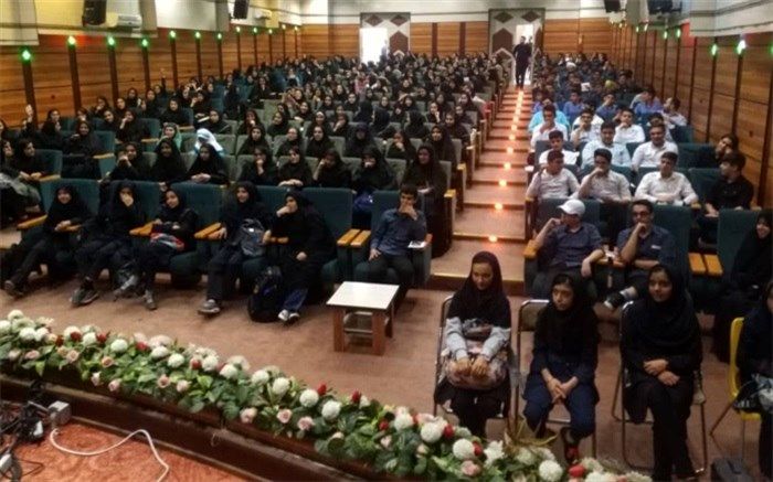 برگزاری همایش دانش آموزی هوا فضا  در ناحیه دو شهر ری