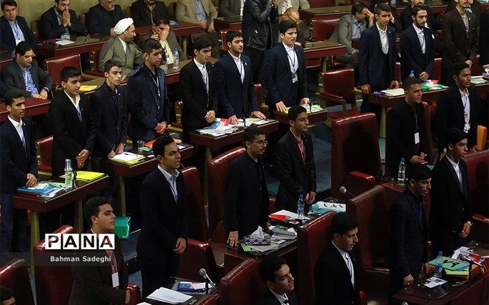 نطق‌های پیش از دستور نمایندگان مجلس دانش‌آموزی