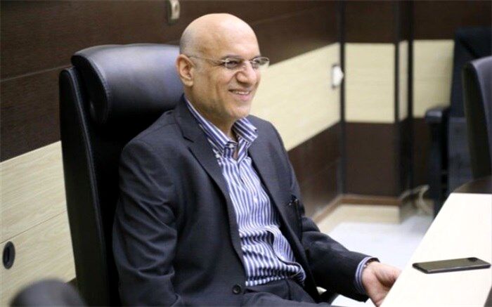 حمله شدیدالحن سرپرست استقلال به پیشکسوت منتقد