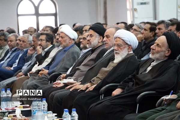 اجلاسیه شهدای  فرهنگیان و دانش آموزان کنگره ملی 2000 شهید استان خراسان جنوبی