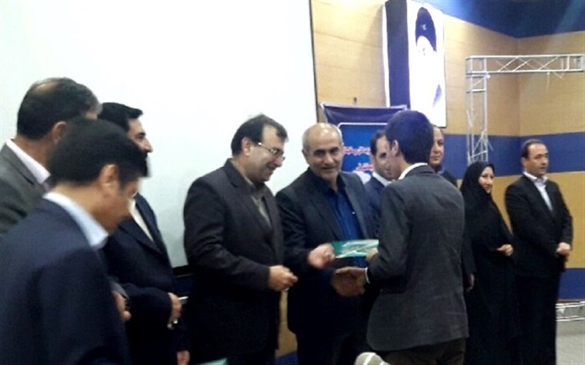 سرپرست آموزش متوسطه کشور: توسعه بی رویه ی آموزش‌های نظری تعادل شغلی در جامعه را به هم زده است