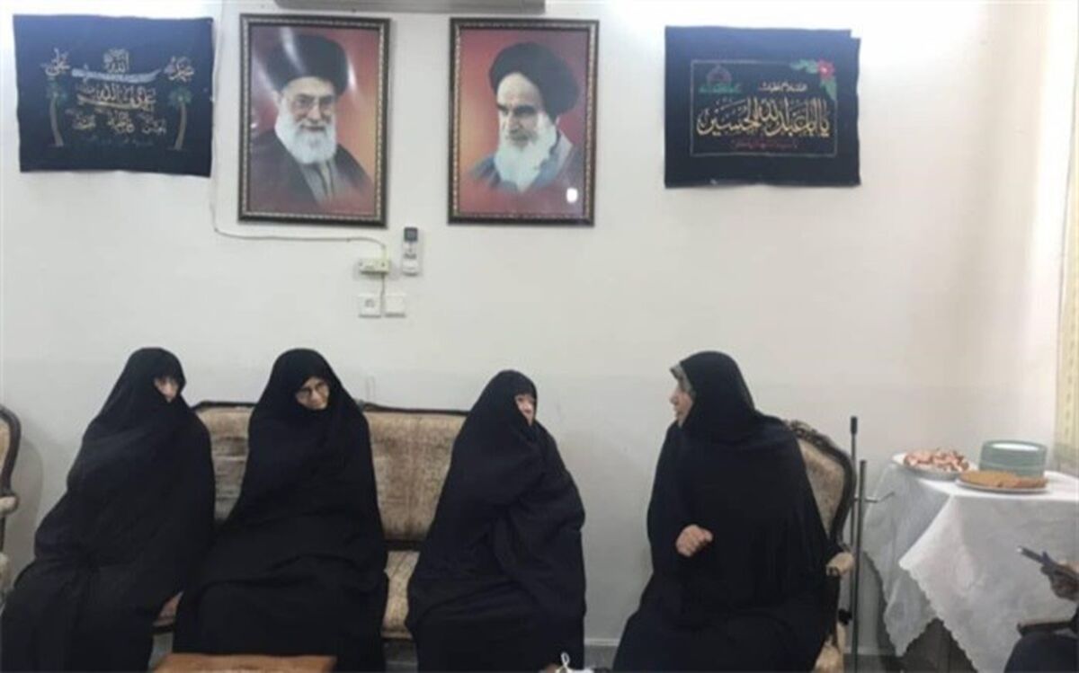 دیدار مدیرکل دفتر امور زنان آموزش و پرورش با تنها مجتهده کشور و  دختر حضرت امام (ره)