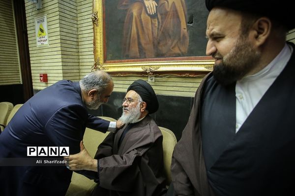 مراسم ختم مرحومه فاطمه زندبار، والده محسن و پرویز اسماعیلی