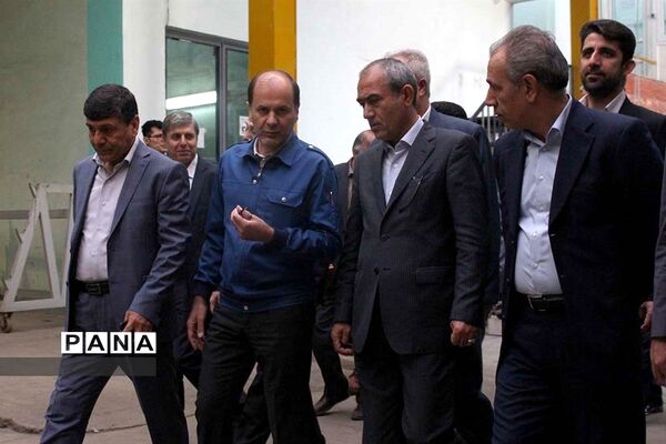 بازدید استاندار آذربایجان شرقی از واحدهای داروسازی تبریز
