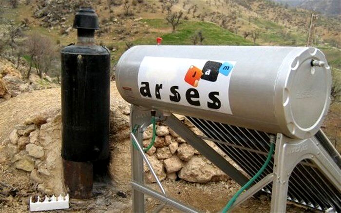 نصب 60 دستگاه آبگرمکن خورشیدی و تنور گازی در روستاهای اردبیل