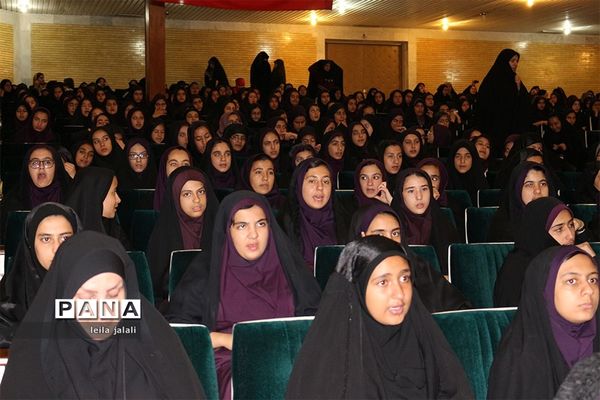 همایش دختران عاشورایی دبیرستان قرآنی فطرت اراک