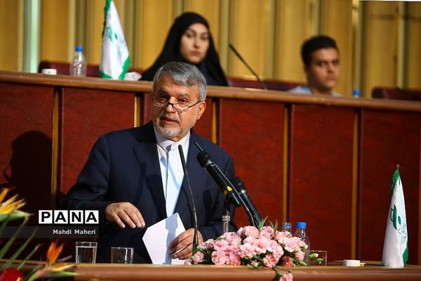 دومین روز از نخستین نشست نهمین دوره مجلس دانش‌آموزی-2