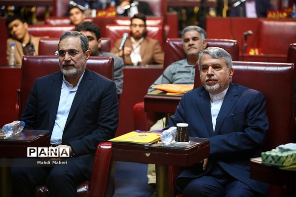 دومین روز از نخستین نشست نهمین دوره مجلس دانش‌آموزی-2