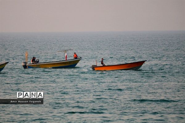 مانور نیروی دریایی جزیره کیش به مناسبت هفته ناجا در جزیره کیش