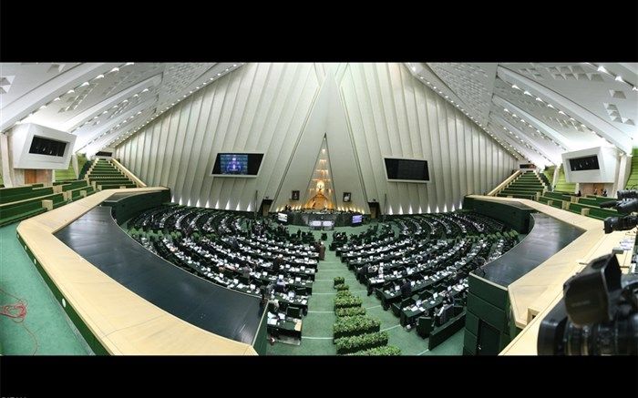 مجلس برای وضع معیشتی فردا نشست غیرعلنی خواهد داشت