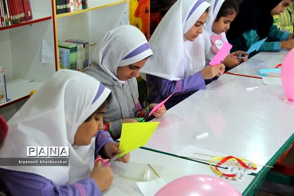 حضور دانش آموزان در کانون فکری ، کودکان و نوجوانان آذربایجان غربی «بمناسبت روز جهانی کودک»