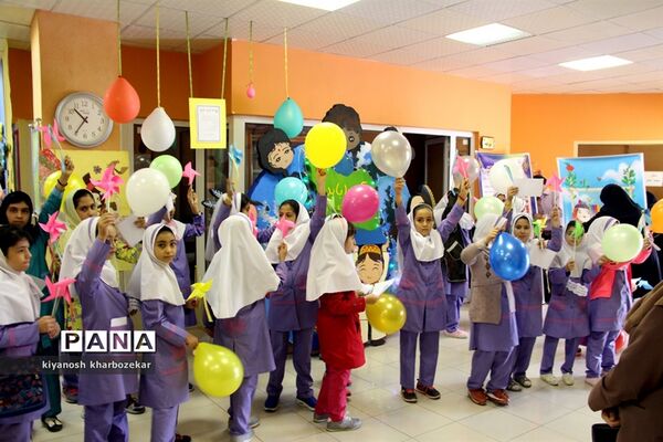 حضور دانش آموزان در کانون فکری ، کودکان و نوجوانان آذربایجان غربی «بمناسبت روز جهانی کودک»