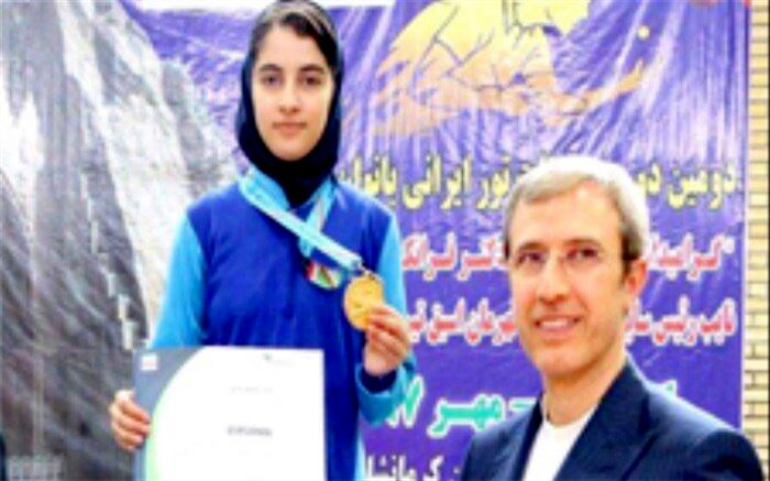 دختر نابغه تنیس روی میز همدان در جمع بزرگان